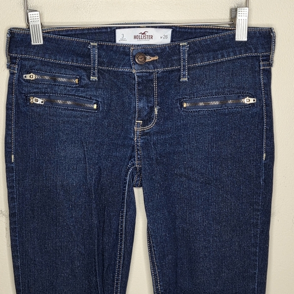Hollister | Dark Wash Cropped Low Rise Skinny Jeans Zipper Details Size 26/3 - Picture 2 of 5